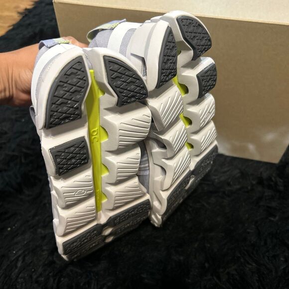 On CLOUDSWIFT lilac Wolf running athletic training lace up shoes sneakers sz8 - Picture 6 of 8